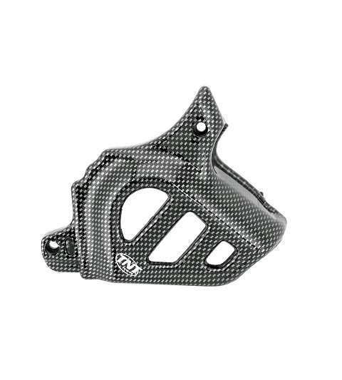 TAPA CUBRE PIÑON AM 6 ( MARCHAS ) SIMIL CARBONO TNT R: 289077C