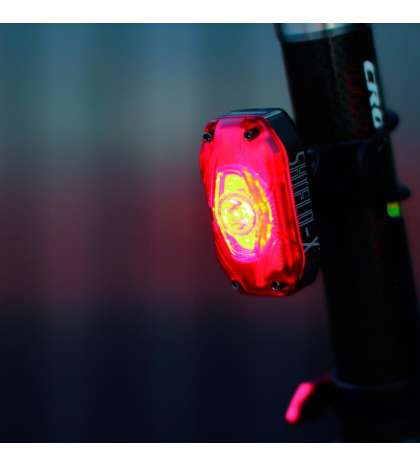 LUZ TRASERA SHIELD X AUTO 150 LUMES R: I832X00