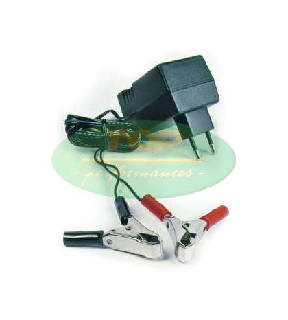 CARGADOR DE BATERÍAS 12V PARA SCOOTER - TOP PERFORMANCES - R: 9980060