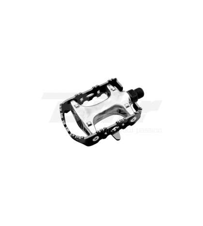 JUEGO DE PEDALES ALUMINIO NEGRO - XERAMA - R: W30-NR